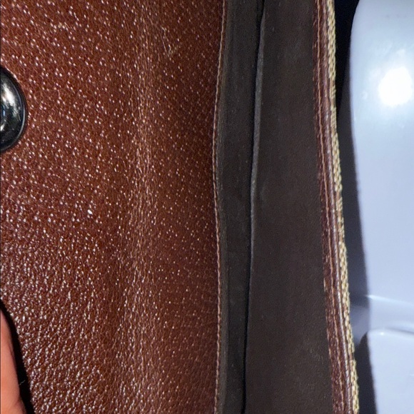 Gucci Beige and Brown Monogram Wallet - Picture 8 of 12